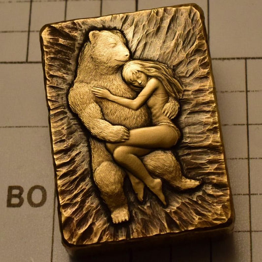 Vintage brass lighter thickened armor relief bear hug girl