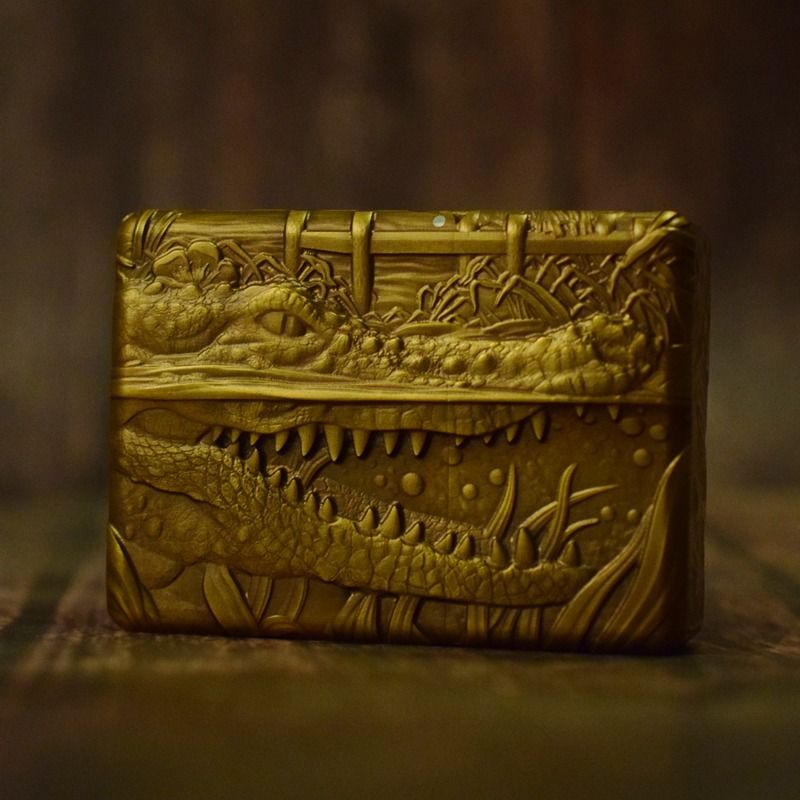 Creative crocodile handmade brass relief lighter retro lighter