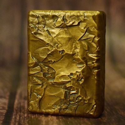 Stone-grained brass engraved vintage lighter