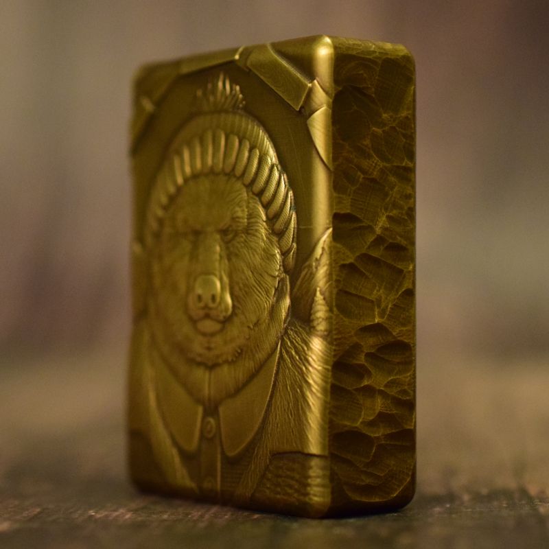 Mr. Bear Handmade Brass Relief Creative Retro Heavy Armor Lighter